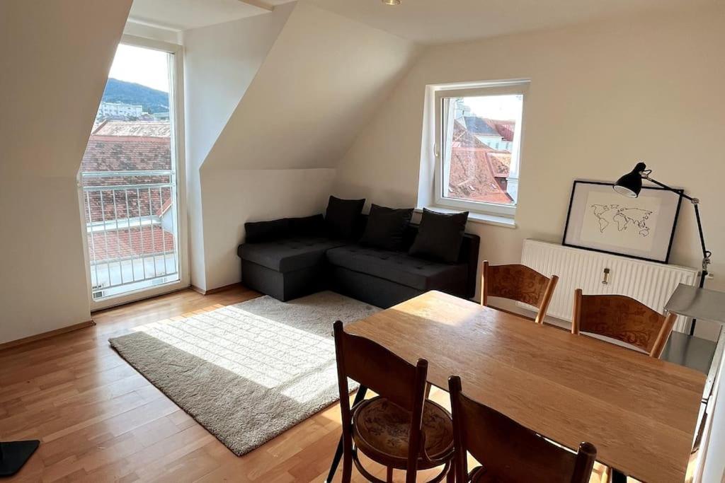 Cozy City Center Apartment Graz Exteriör bild