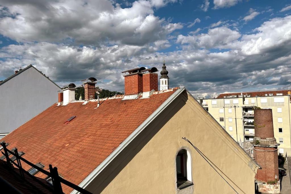 Cozy City Center Apartment Graz Exteriör bild