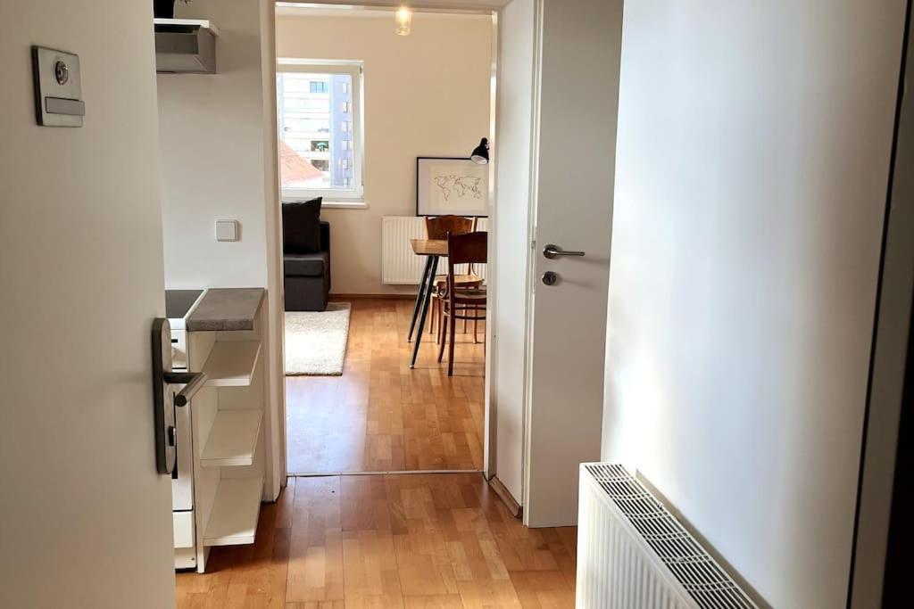 Cozy City Center Apartment Graz Exteriör bild